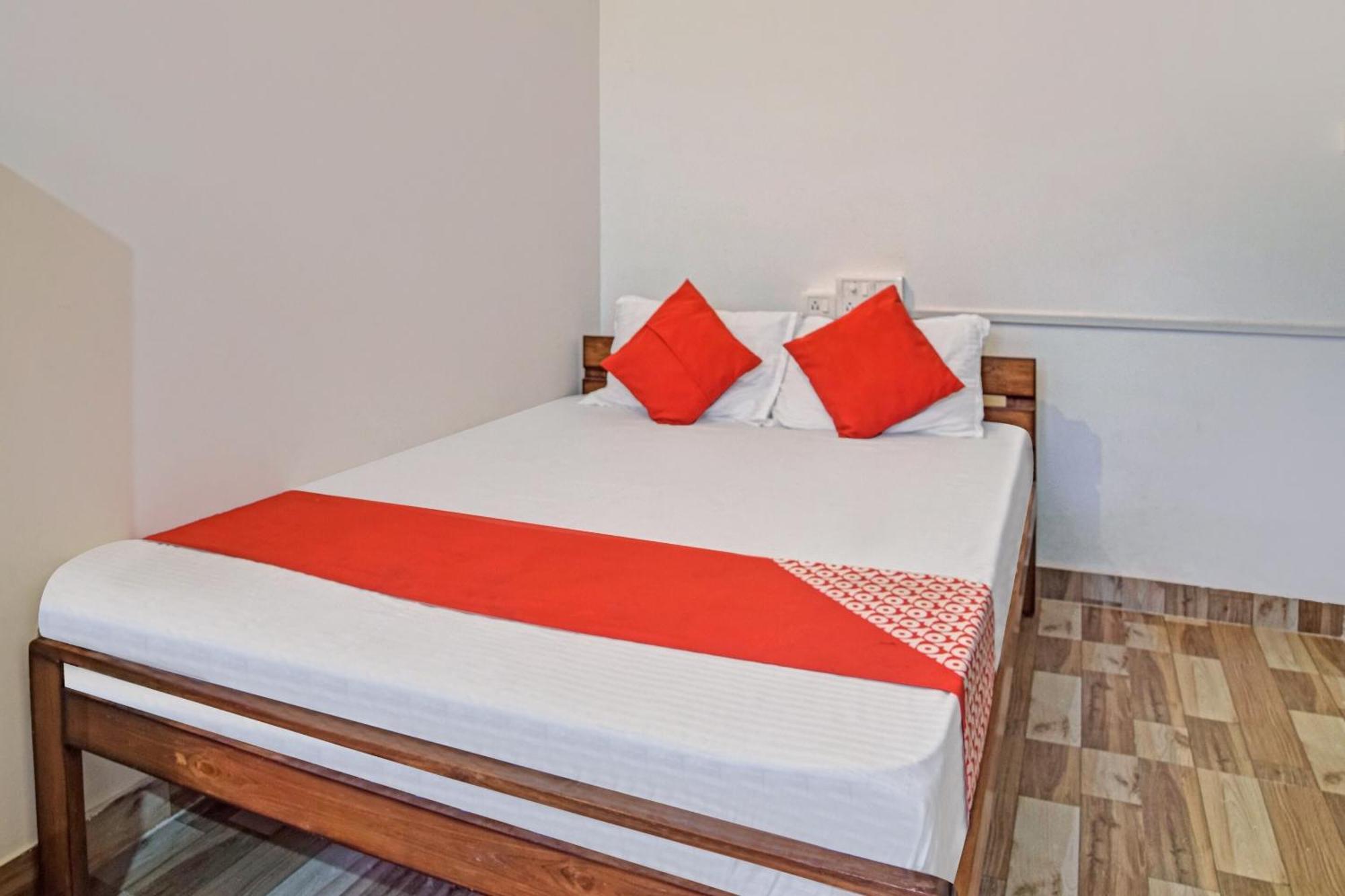Spot On Jp Guest House Kaharpara المظهر الخارجي الصورة
